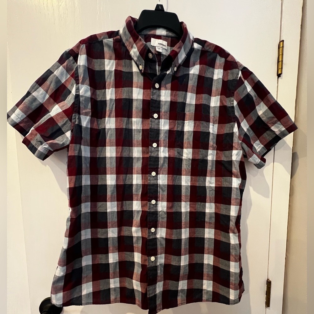 Sonoma Button down men’s shirt